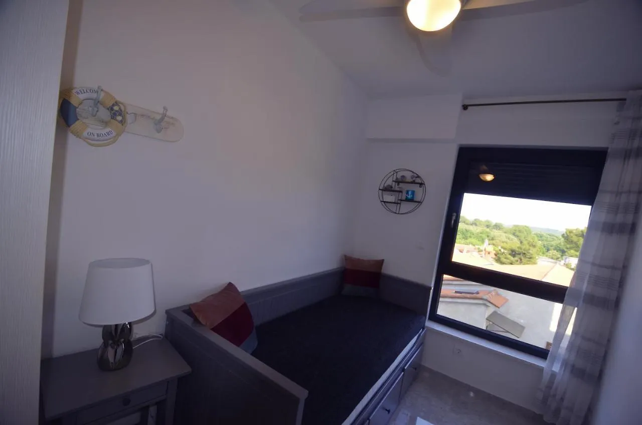 Sunset Apartment Banjole Croatia